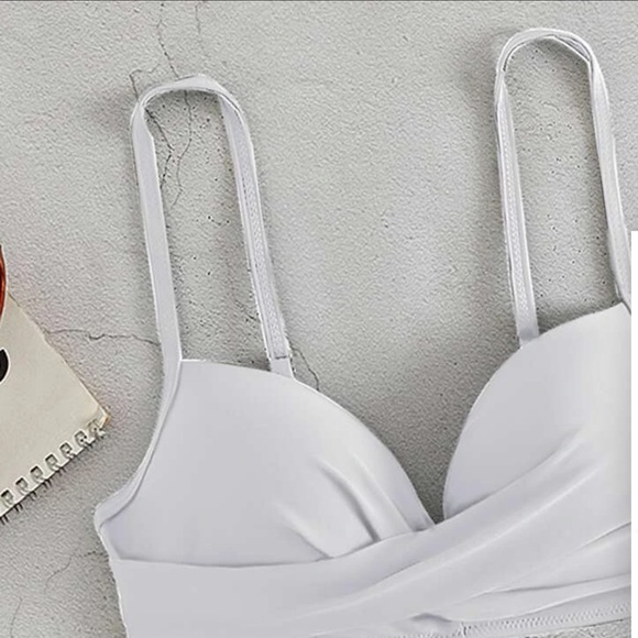 SHEIN multiple bikini sets with sarong - Picture 3 of 6